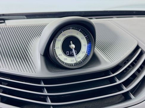 Certified 2020 Porsche Taycan Turbo S AWD/4WD image 19