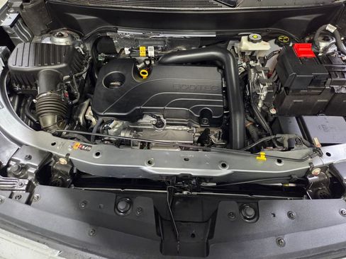 Used 2026 Chevrolet Equinox LT FWD image 32
