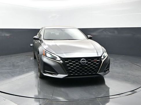 Certified 2023 Nissan Altima 2.5 SR AWD/4WD image 5