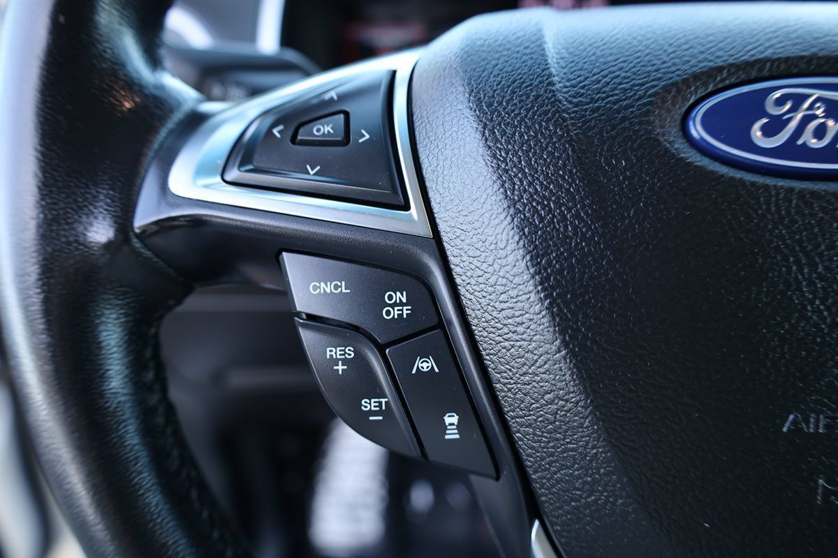 Used 2020 Ford Edge SEL w/ Convenience Package FWD image 24
