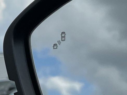 Certified 2025 Nissan Murano SL image 38