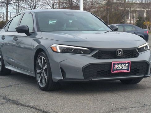 Used 2026 Honda Civic Sport Touring image 3