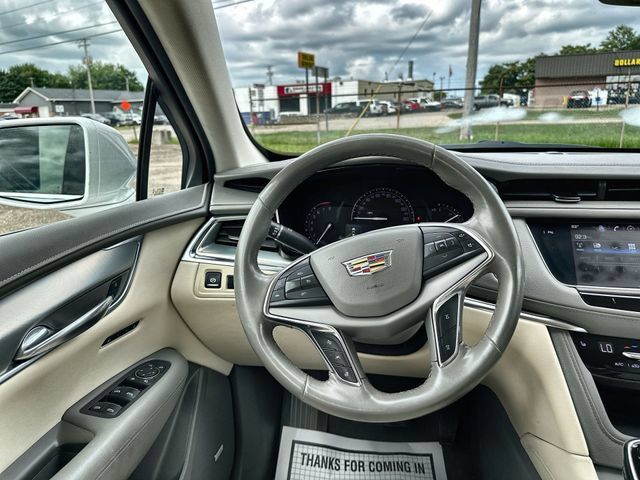 Used 2019 Cadillac XT5 Luxury FWD image 13