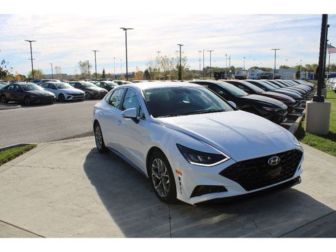 Used 2023 Hyundai Sonata SEL image 6