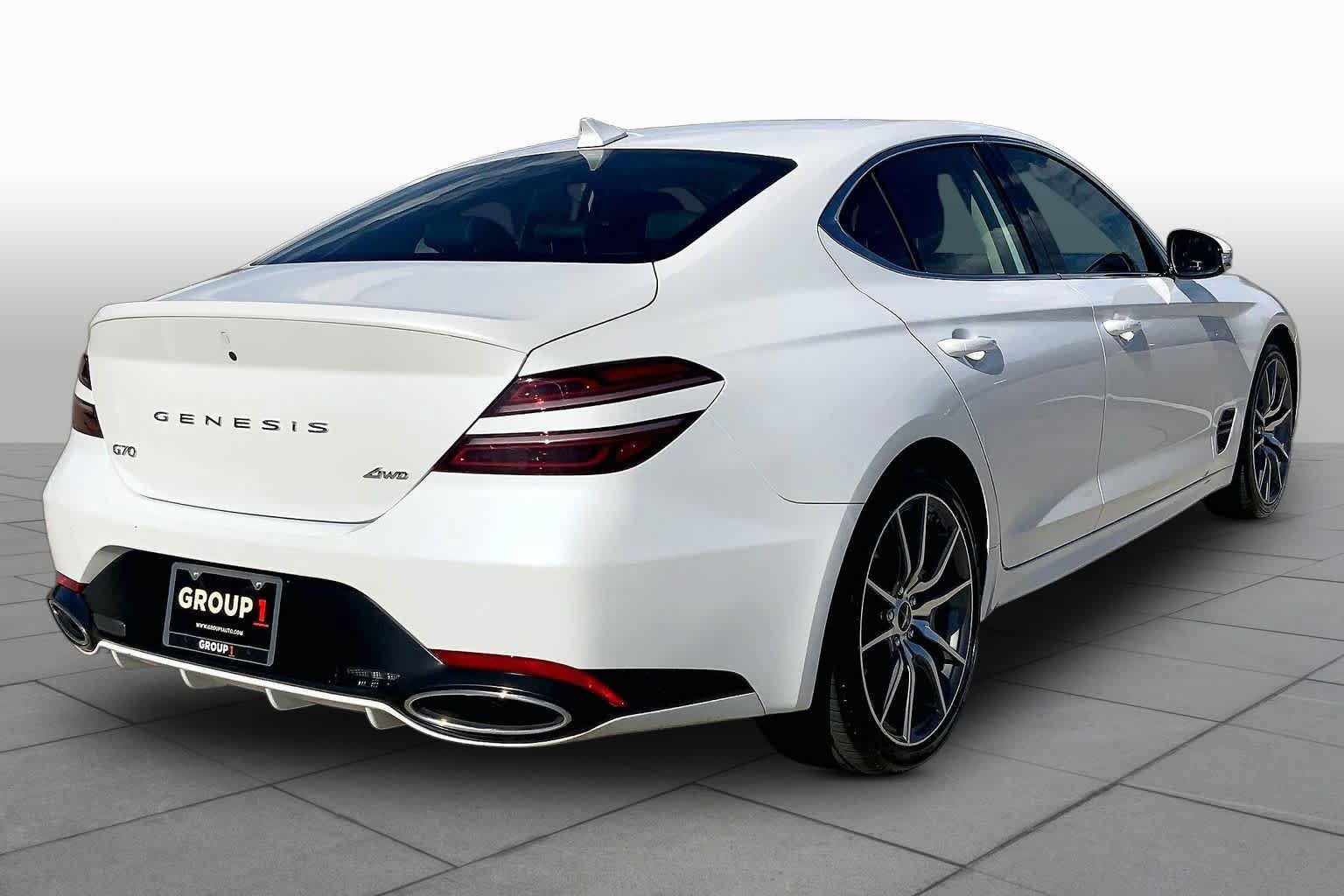 Used 2025 Genesis G70 2.5T AWD/4WD image 13