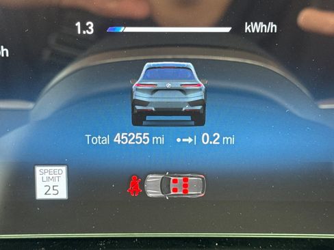 Certified 2023 BMW iX xDrive50 w/ Premium Package AWD/4WD image 34