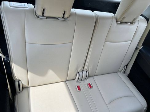 Used 2020 INFINITI QX60 Luxe w/ Essential Package FWD image 10