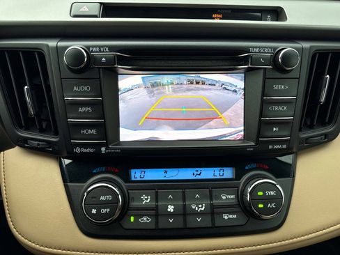 Used 2016 Toyota RAV4 XLE AWD/4WD image 21