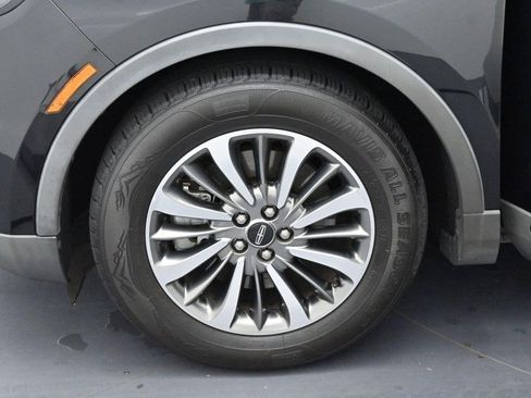 Used 2020 Lincoln Nautilus Reserve AWD/4WD image 41