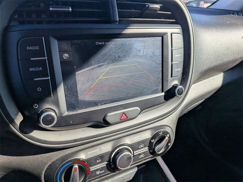 Used 2024 Kia Soul LX w/ Option Group 015 image 17