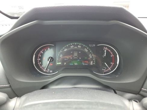 Used 2025 Toyota RAV4 XLE AWD/4WD image 13