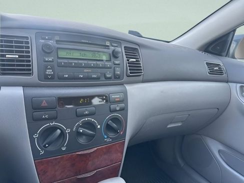 Used 2005 Toyota Corolla LE image 13
