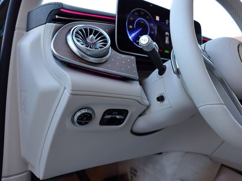 Used 2023 Mercedes-Benz EQS 450+ 4MATIC SUV w/ Exclusive Trim Package image 31