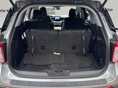Used 2022 Ford Explorer XLT w/ Equipment Group 202A image 26