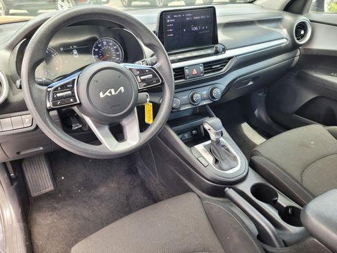 Used 2023 Kia Forte LXS image 13