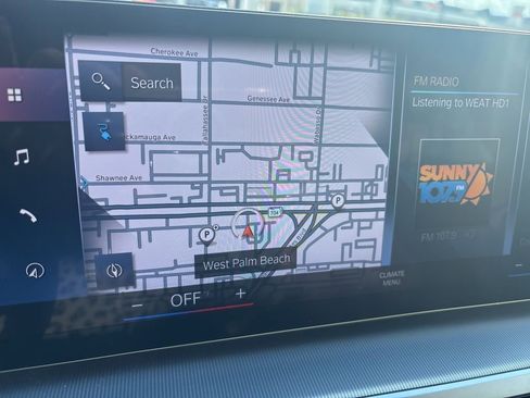 Used 2023 BMW i4 eDrive35 w/ Premium Package image 2