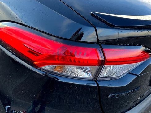 Used 2023 Toyota Corolla SE image 29