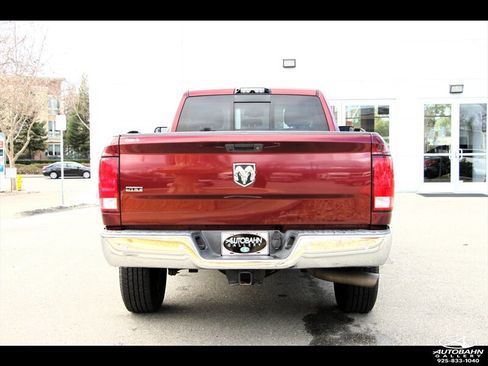 Used 2017 RAM 2500 SLT w/ Luxury Group RWD image 8