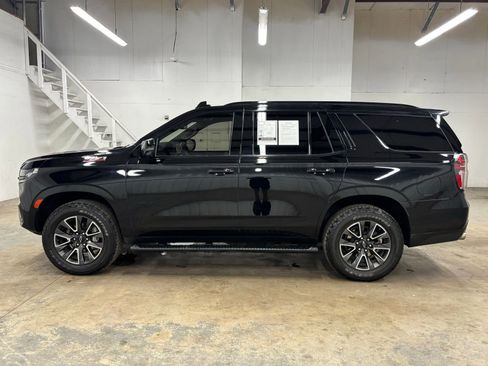 Used 2022 Chevrolet Tahoe Z71 w/ Z71 Off-Road Package AWD/4WD image 4