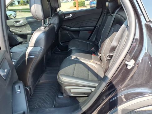 Used 2025 Ford Escape SE FWD image 11