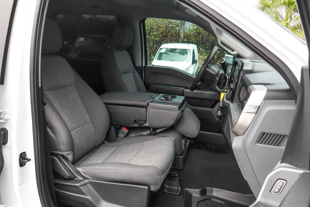 Used 2024 Ford F250 XL w/ STX Appearance Package AWD/4WD image 43