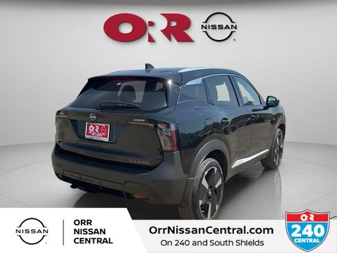 New 2025 Nissan Kicks SR w/ SR Premium Package image 5