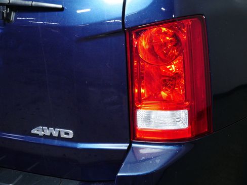 Used 2011 Honda Pilot EX image 17