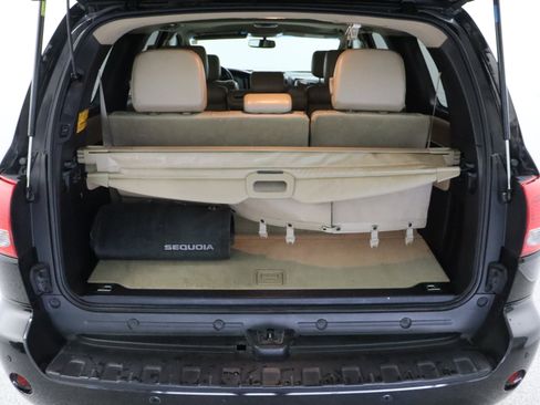 Used 2014 Toyota Sequoia Limited RWD image 35