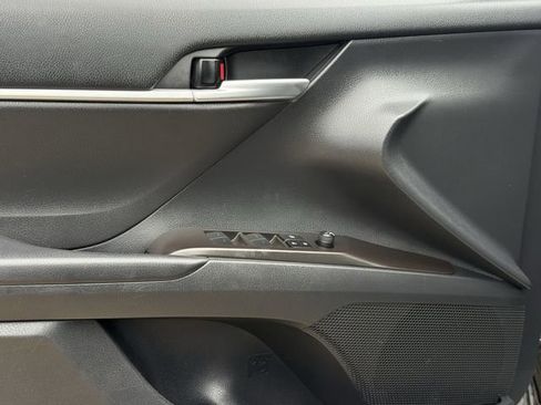 Used 2023 Toyota Camry SE image 23