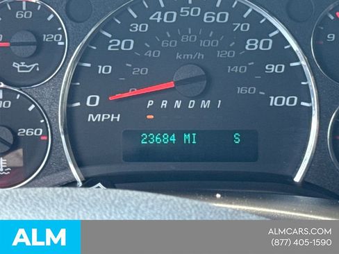 Used 2025 Chevrolet Express 3500 LT w/ LT Preferred Equipment Group RWD image 27