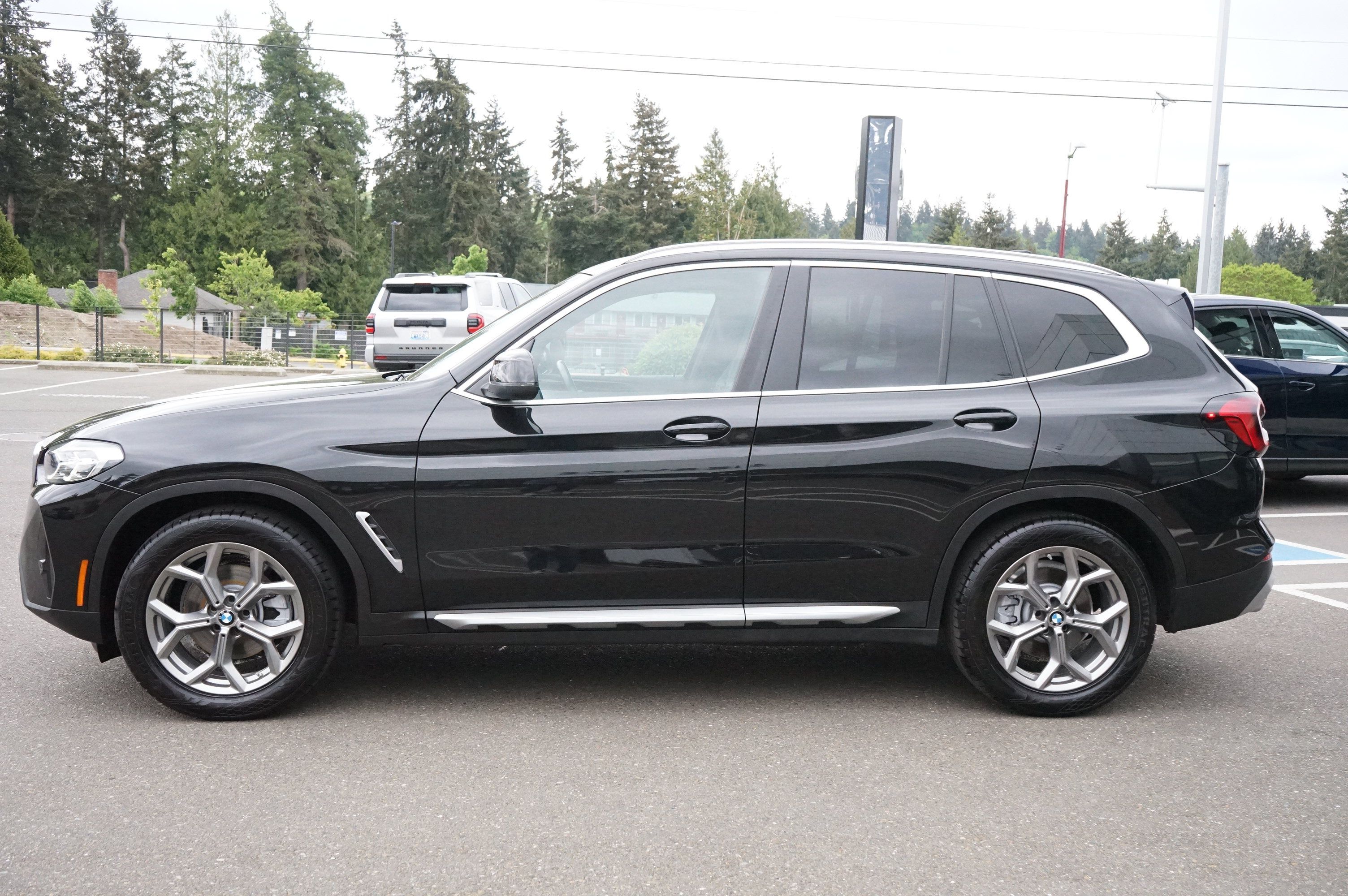 Used 2022 BMW X3 xDrive30i AWD/4WD image 7