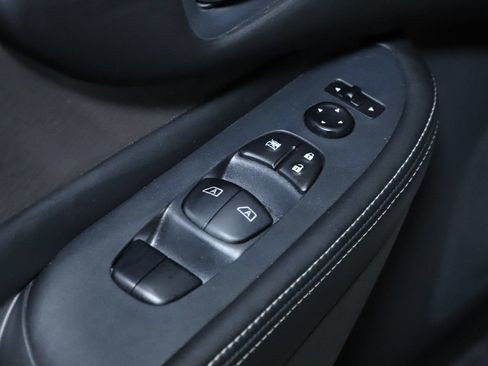 Certified 2024 Nissan Murano SV w/ SV Midnight Edition Package AWD/4WD image 18