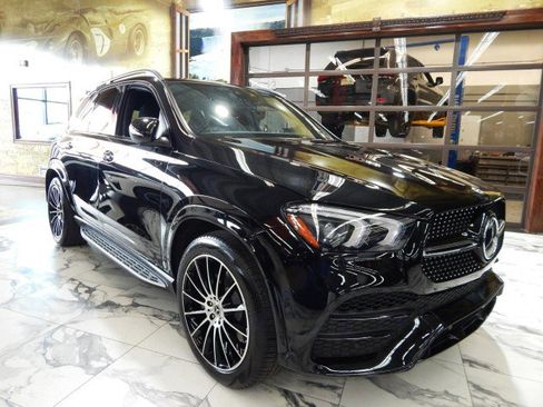 Used 2023 Mercedes-Benz GLE 450 4MATIC w/ AMG Line Exterior image 1