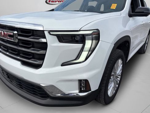 Used 2024 GMC Acadia Elevation image 44