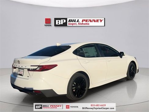 New 2026 Toyota Camry SE image 5