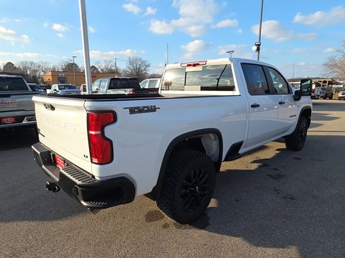 New 2026 Chevrolet Silverado 2500 LT w/ Trail Boss Package image 9