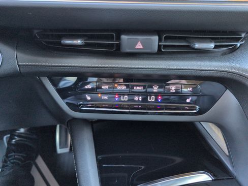 Used 2023 Buick Envision Essence w/ Sport Touring Package image 22