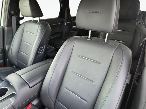 Certified 2026 Hyundai Palisade Calligraphy FWD image 16