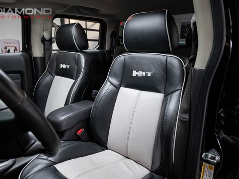 Used 2009 HUMMER H3T Alpha image 98