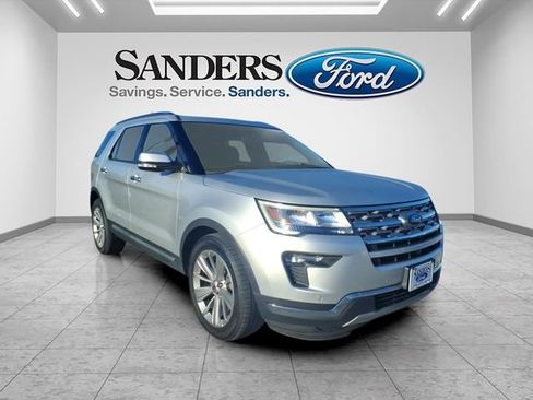 Used 2019 Ford Explorer Limited w/ Class III Trailer Tow Package FWD image 1