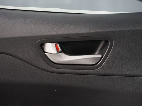 Used 2022 Hyundai Accent SE image 27