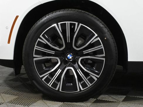 Used 2025 BMW X3 xDrive30i w/ Premium Package image 12