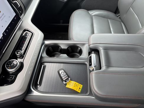 Certified 2025 Ford Expedition Max Active AWD/4WD image 62