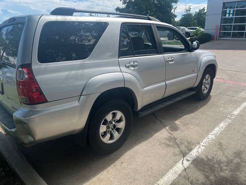 Used 2007 Toyota 4Runner SR5 RWD image 5