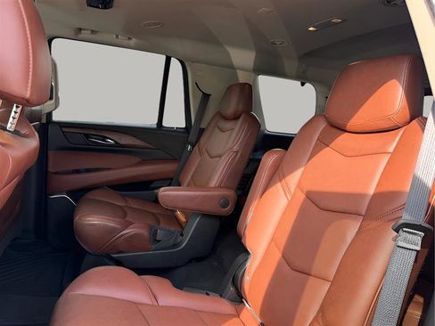 Used 2018 Cadillac Escalade Premium Luxury w/ LPO, Radiant Package image 62