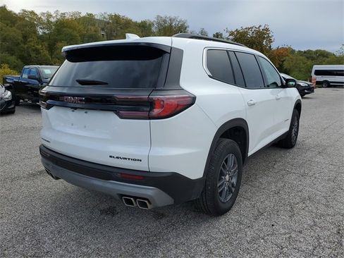 Used 2025 GMC Acadia Elevation image 4