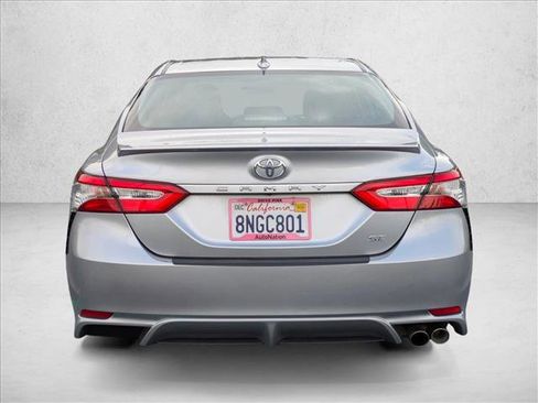Used 2019 Toyota Camry SE image 7