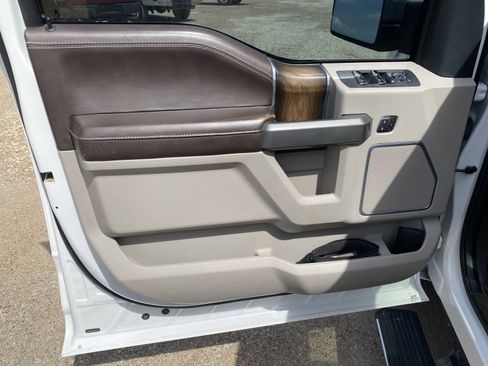Used 2019 Ford F150 Limited w/ Trailer Tow Package image 13