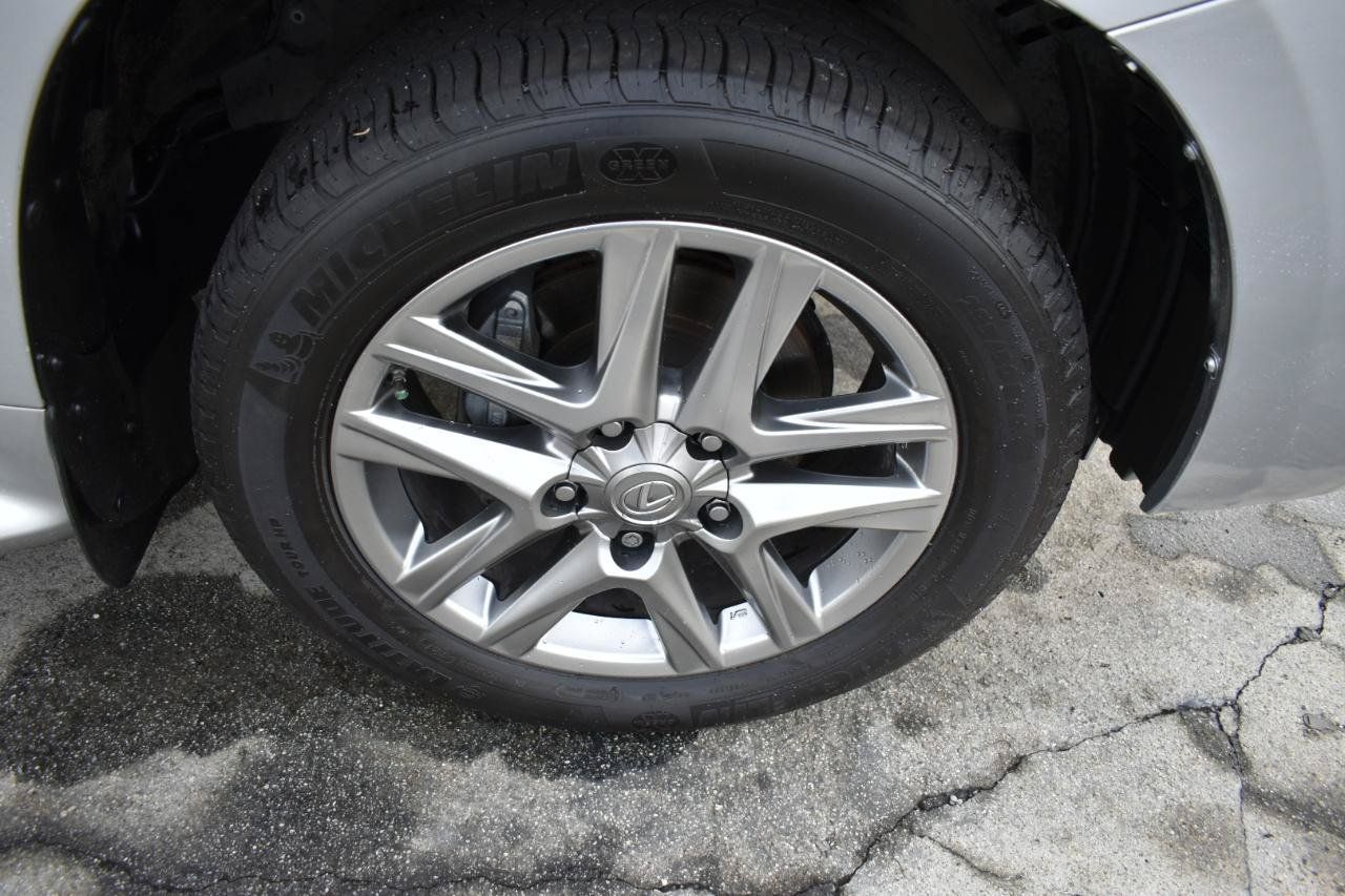 Used 2013 Lexus LX 570 4WD w/ Luxury Pkg image 37