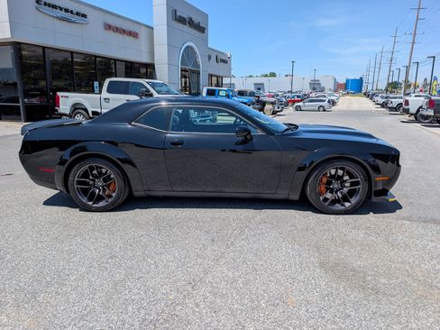 Used 2019 Dodge Challenger SRT Hellcat Redeye RWD image 6